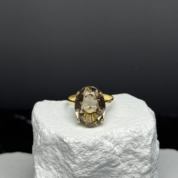 Anello oro e quarzo fumè