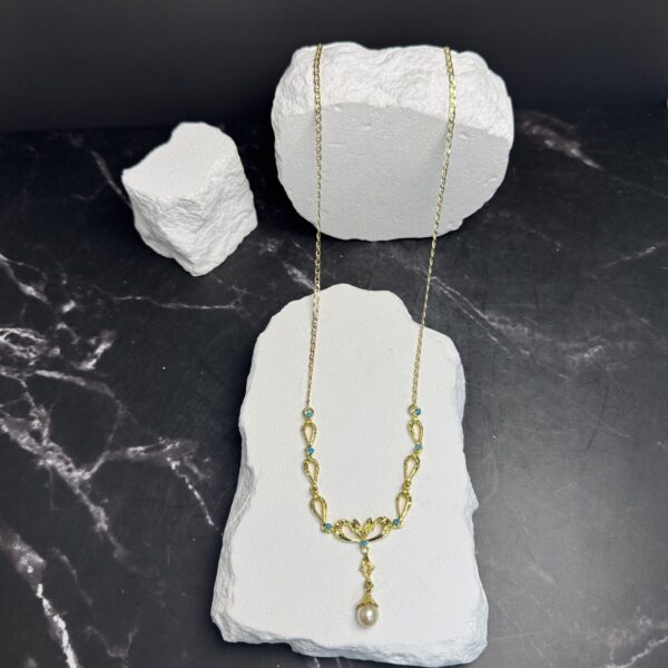 Collier oro giallo e perla