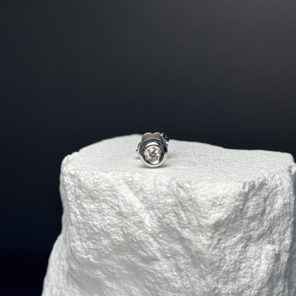 Orecchini oro con diamante