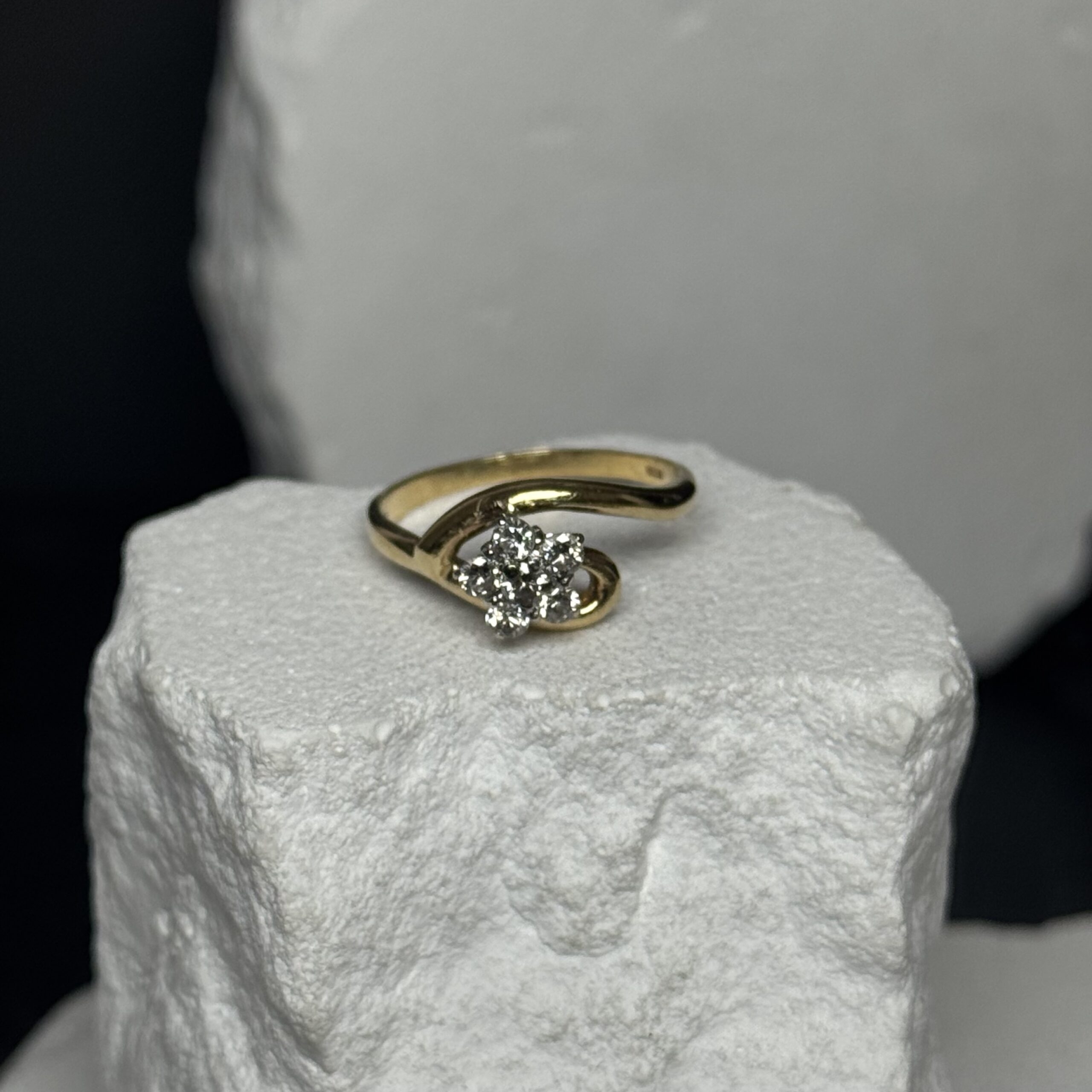 Anello oro 18kt diamanti