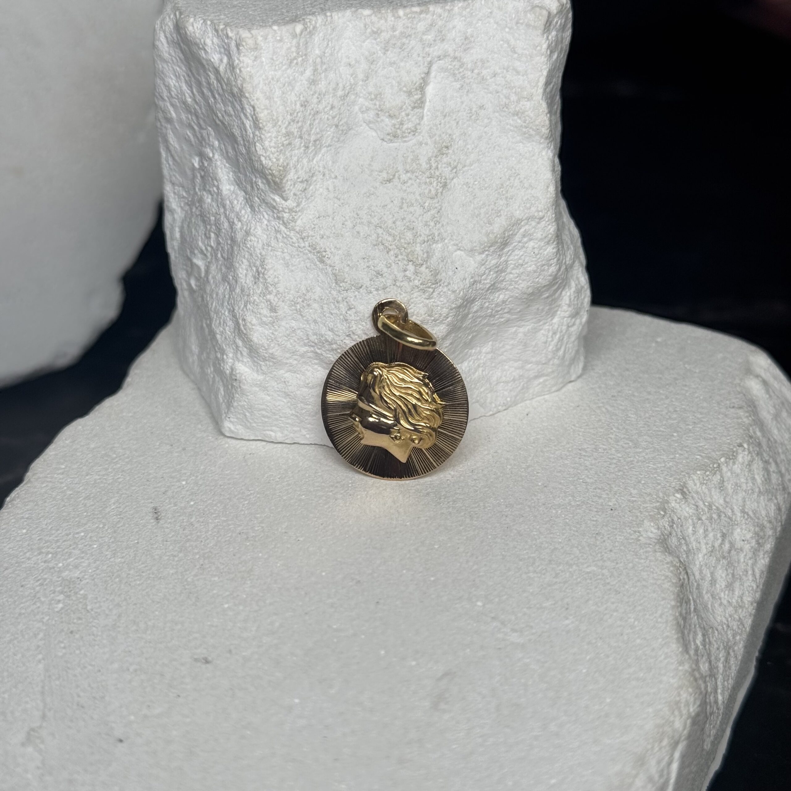 Ciondolo oro 18 kt