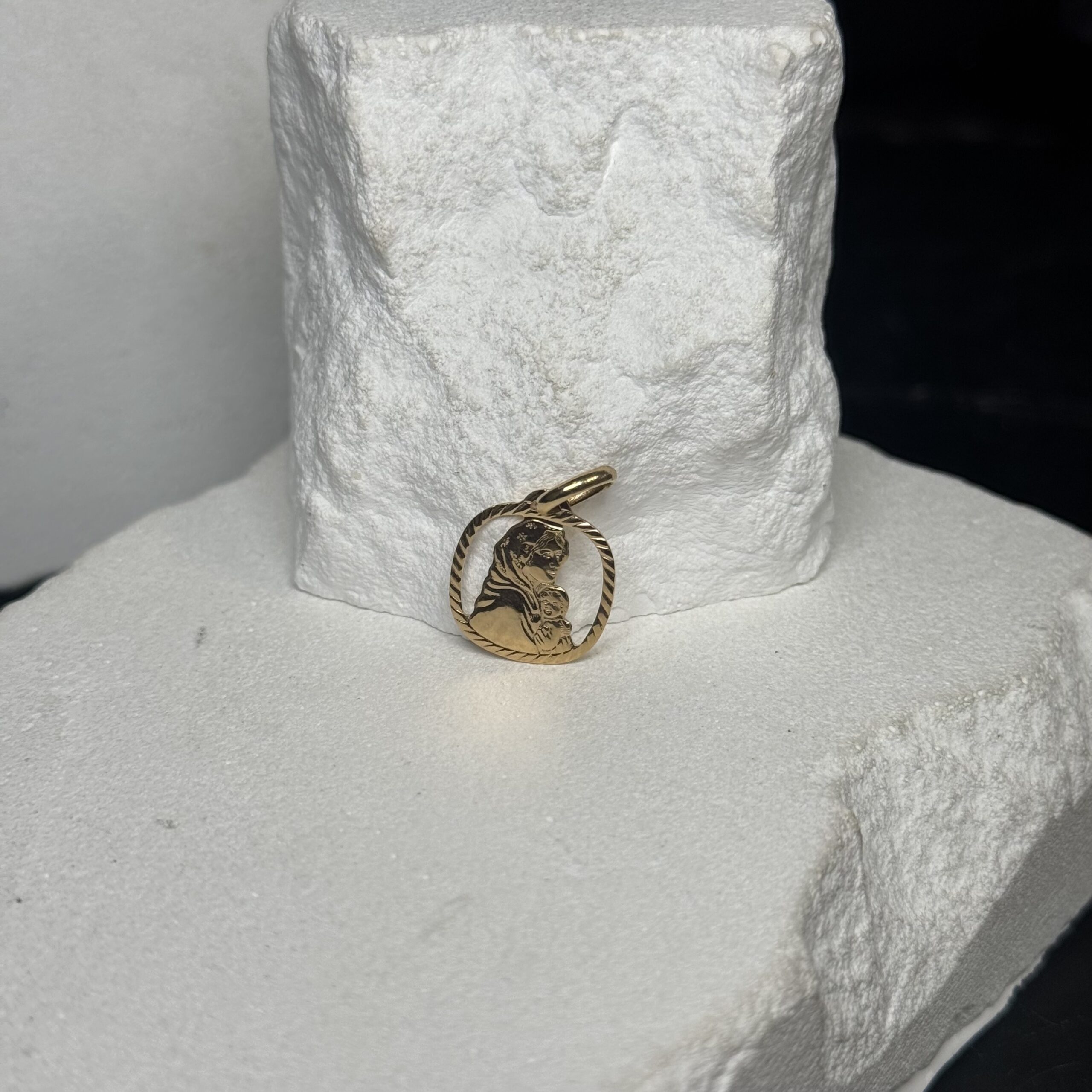 Ciondolo oro 18kt